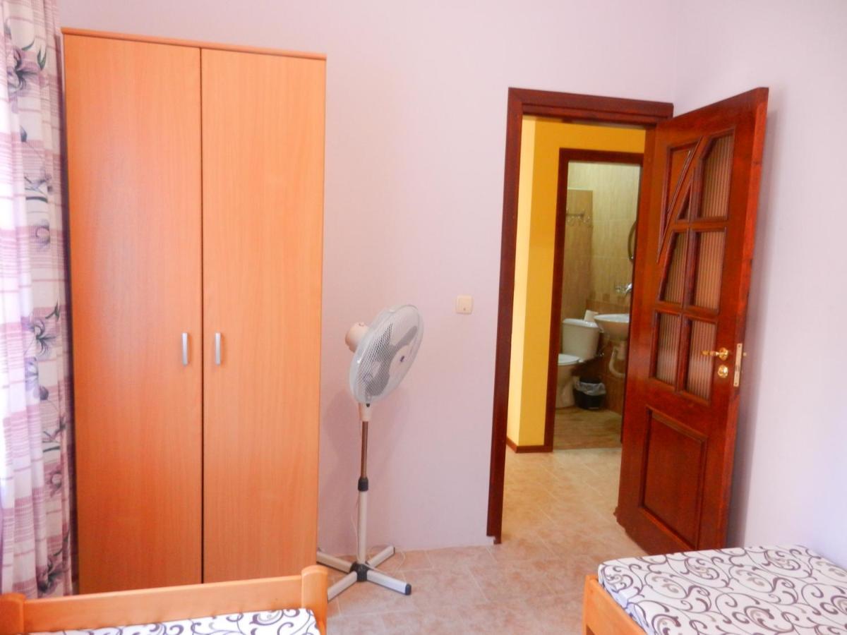 Guest House Villa Leonardo Herceg Novi Exterior photo